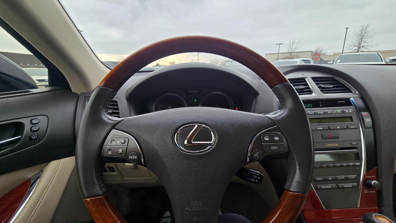 Lexus ES 350 Sedan 2012
