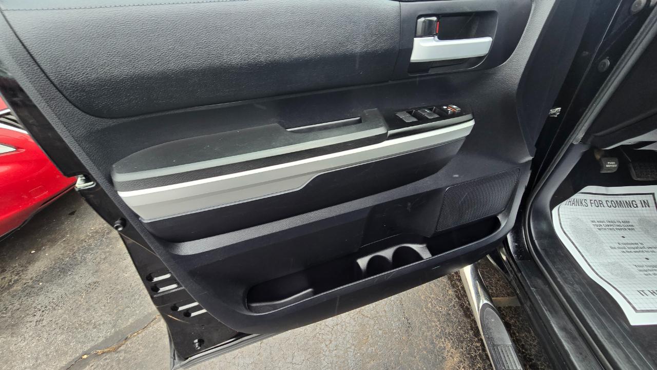 Toyota Tundra SR5 4.6L V8 Double Cab 4WD 2014