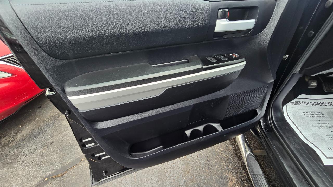 Toyota Tundra SR5 4.6L V8 Double Cab 4WD 2014