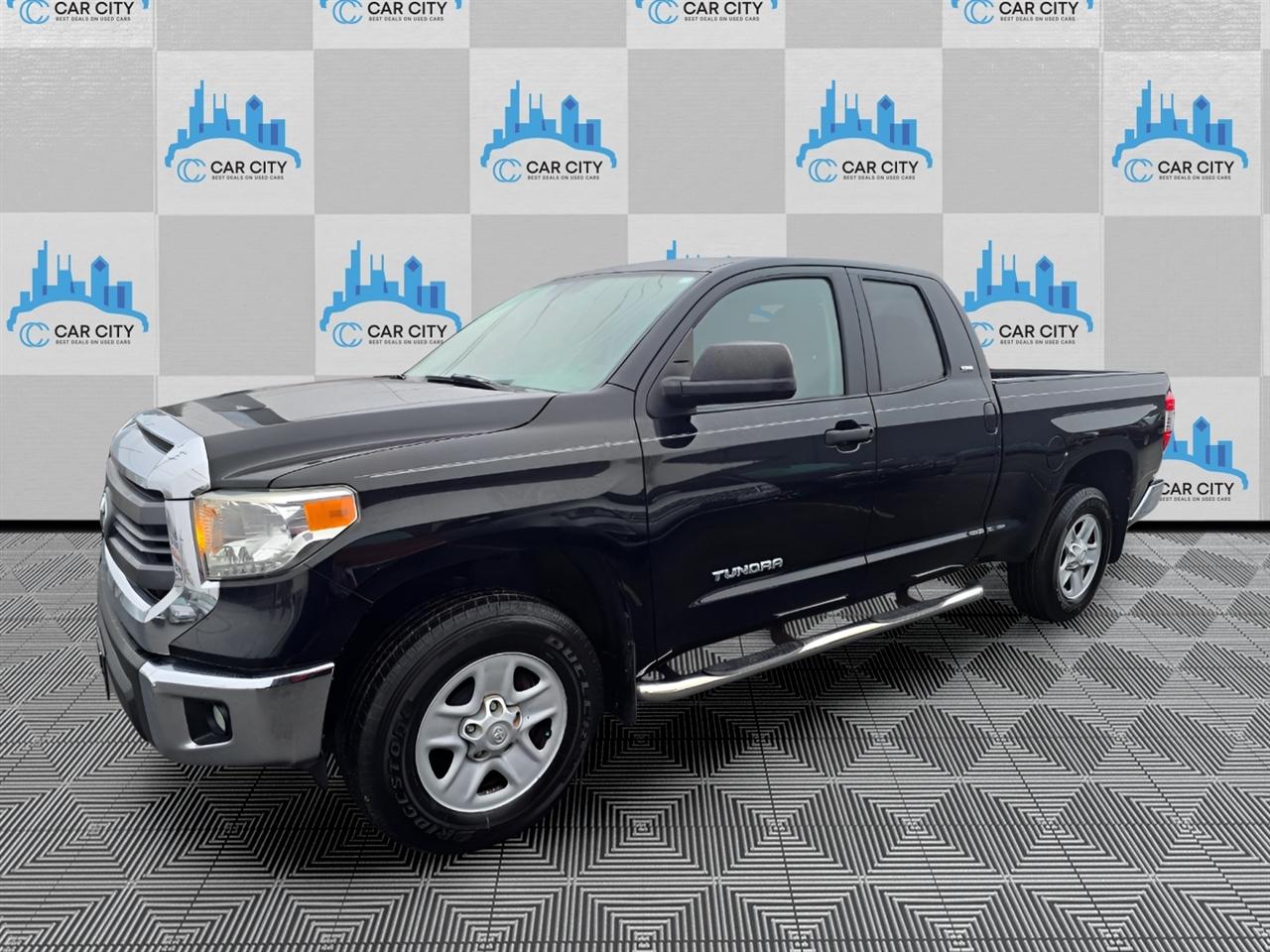 Toyota Tundra SR5 4.6L V8 Double Cab 4WD 2014
