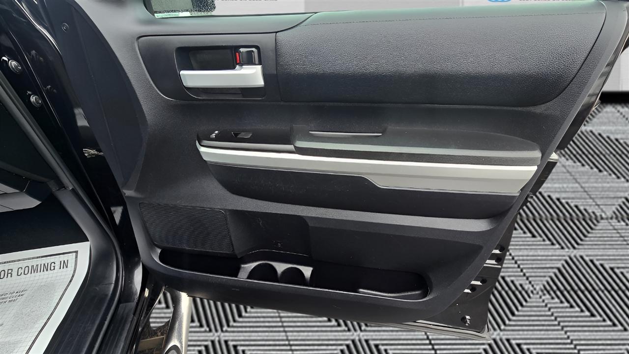 Toyota Tundra SR5 4.6L V8 Double Cab 4WD 2014