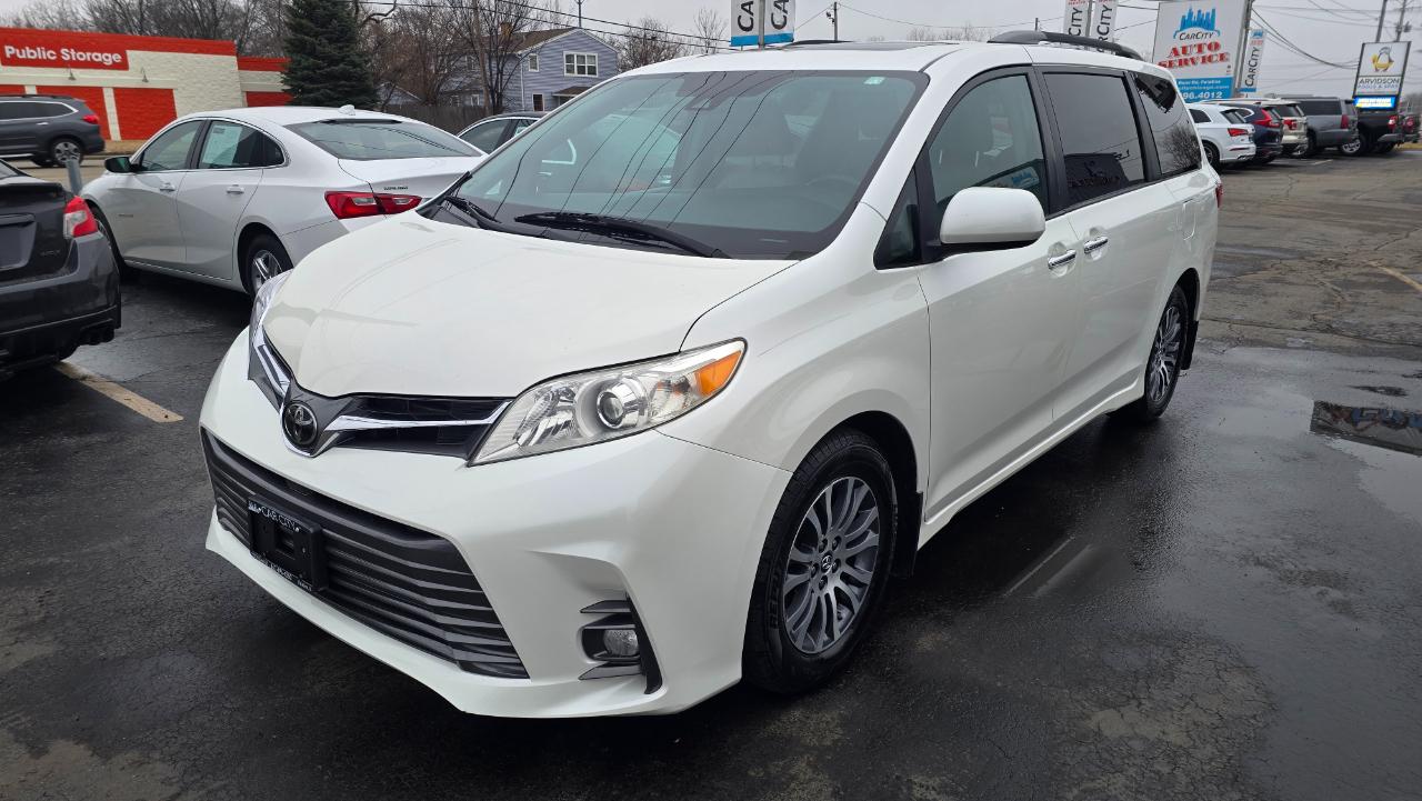 Toyota Sienna Limited Premium 7-Passenger 2018