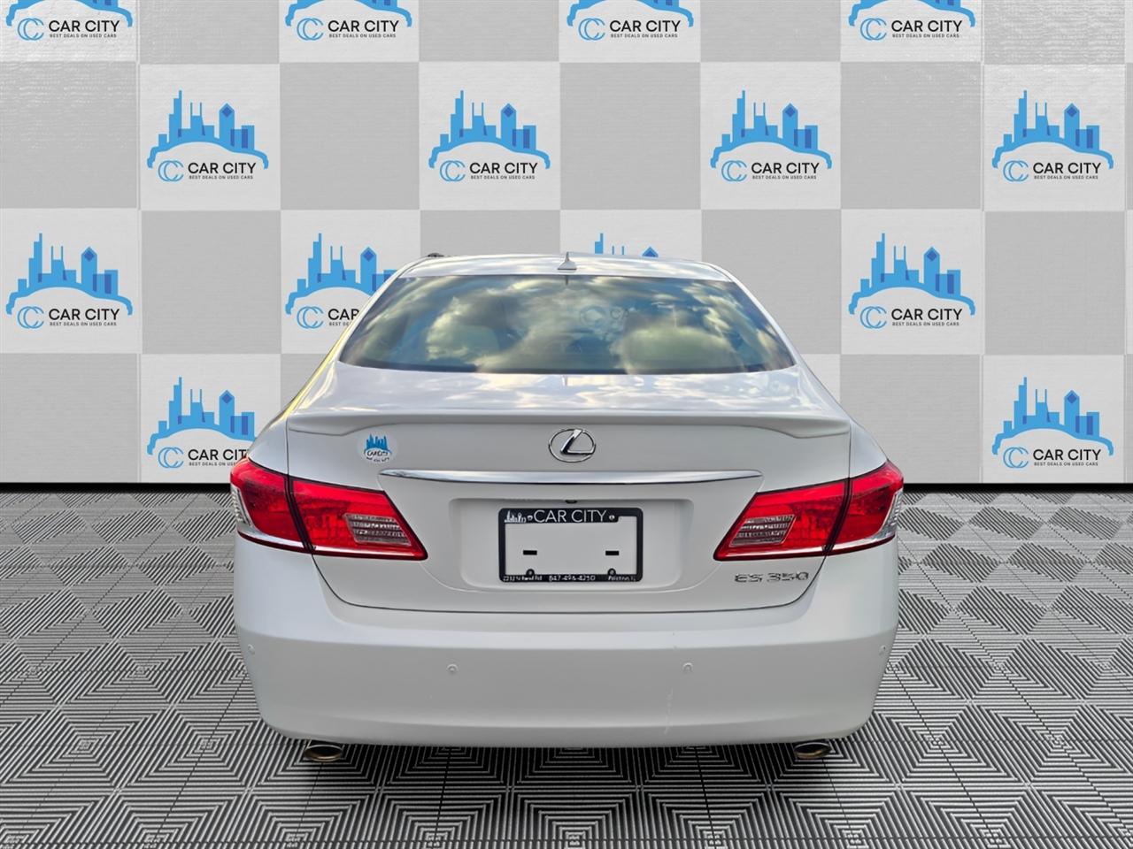 Lexus ES 350 Sedan 2011