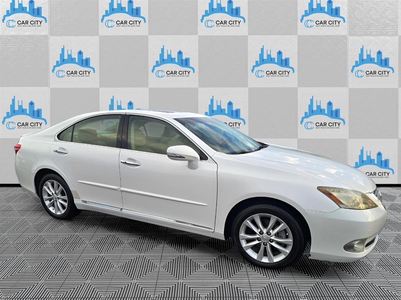 Lexus ES 350 Sedan 2011