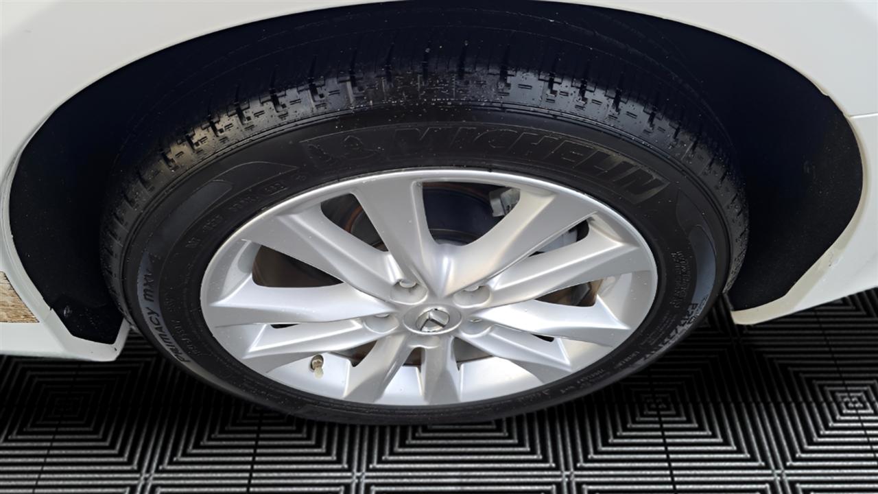 Lexus ES 350 Sedan 2011