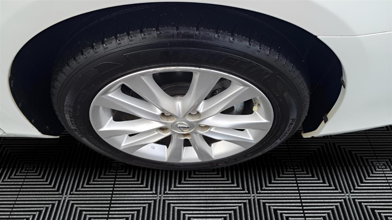 Lexus ES 350 Sedan 2011