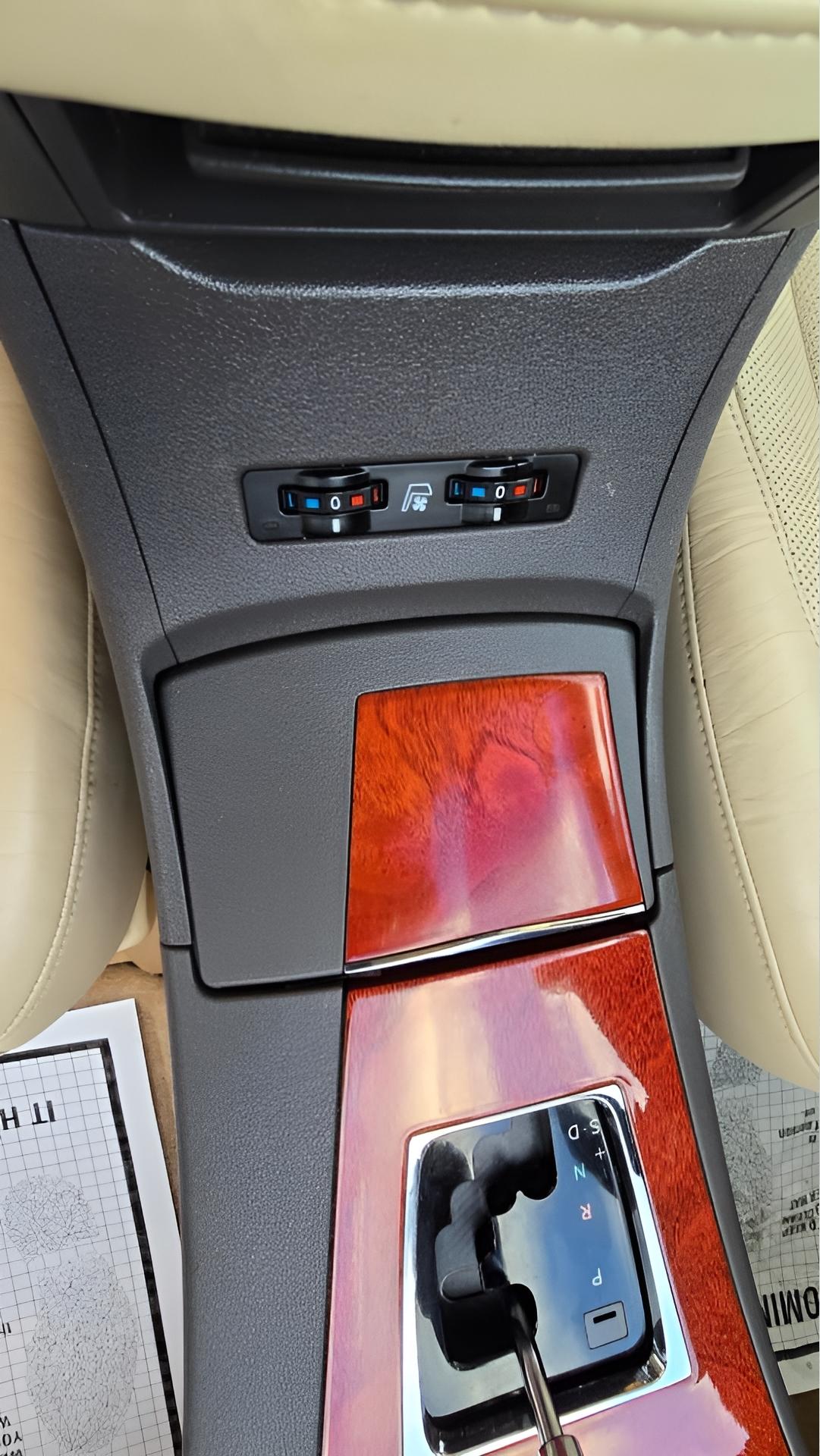 Lexus ES 350 Sedan 2011