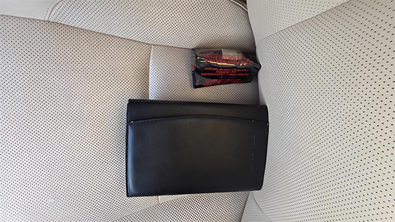 Lexus ES 350 Sedan 2011