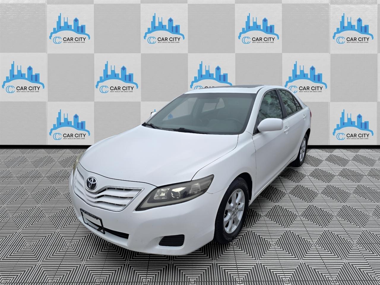 Toyota Camry LE 2010