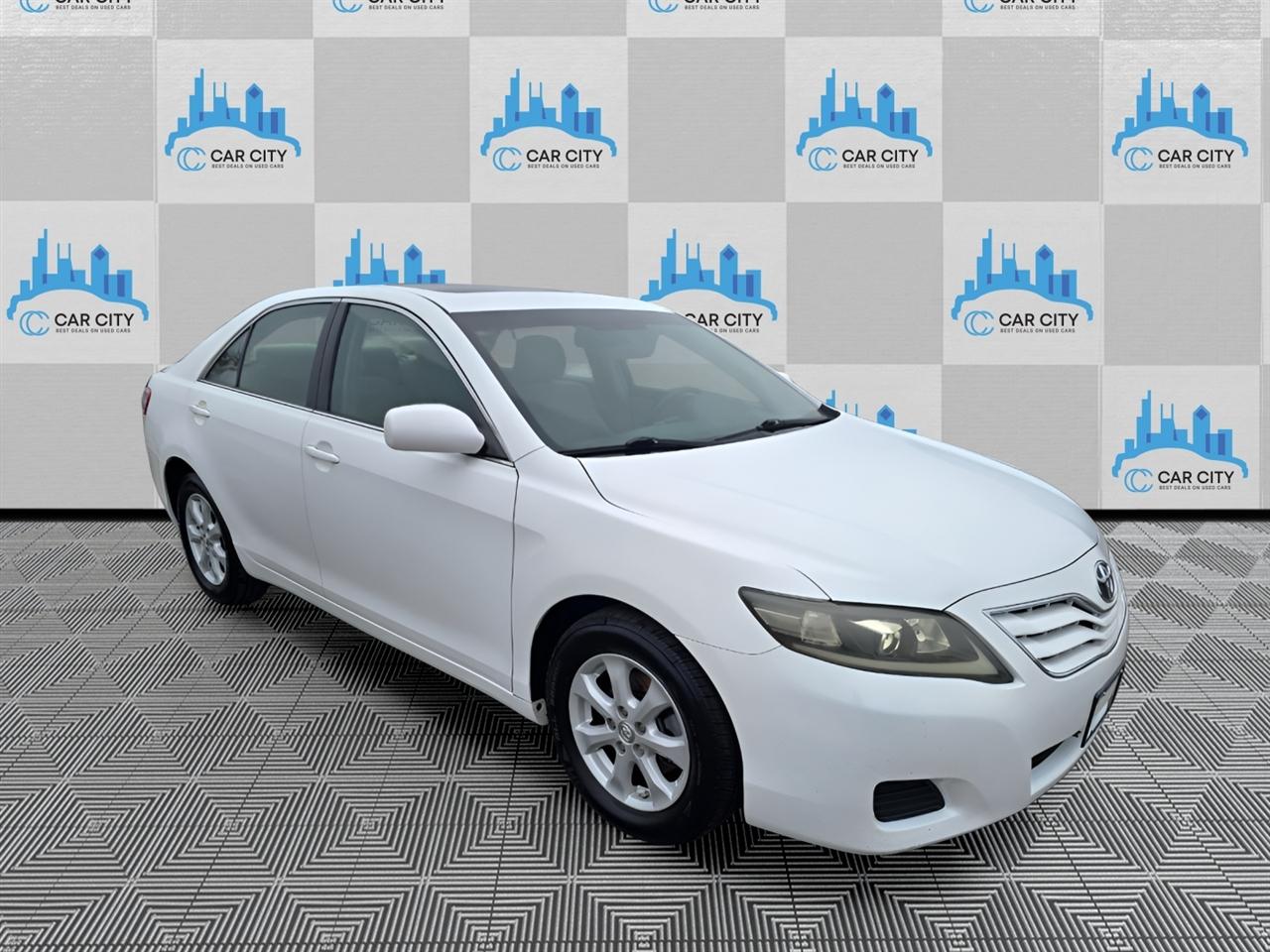 Toyota Camry LE 2010