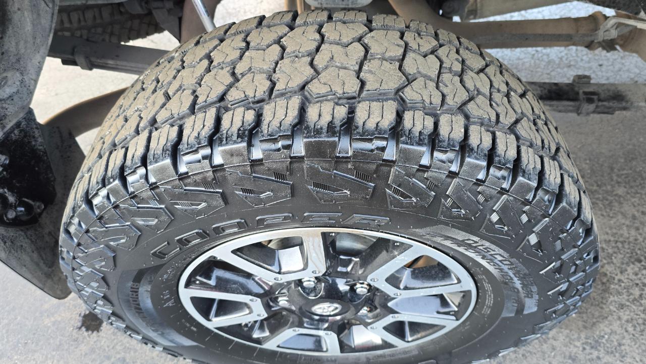 Toyota Tundra SR5 5.7L V8 FFV CrewMax 4WD 2014