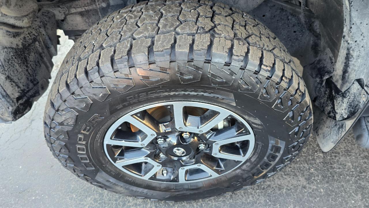 Toyota Tundra SR5 5.7L V8 FFV CrewMax 4WD 2014