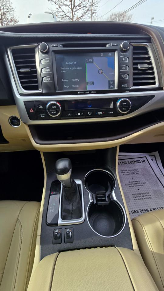 Toyota Highlander XLE Nav FWD V6 2018