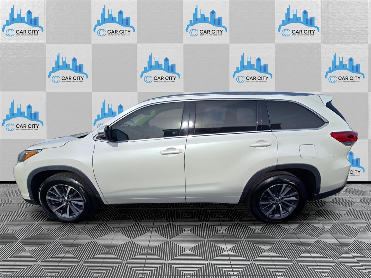 Toyota Highlander XLE Nav FWD V6 2018