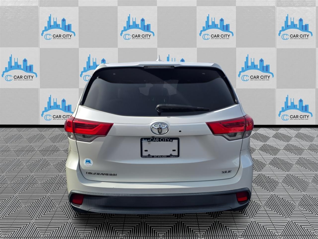 Toyota Highlander XLE Nav FWD V6 2018