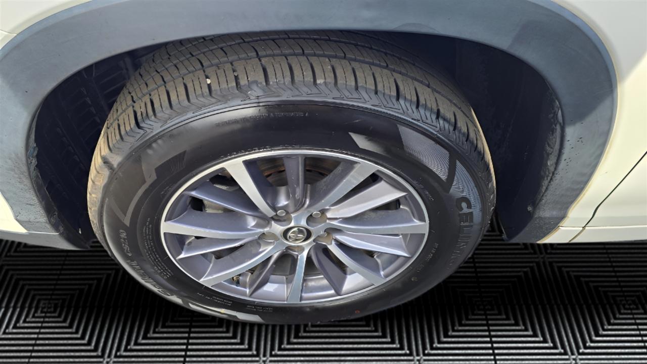 Toyota Highlander XLE Nav FWD V6 2018