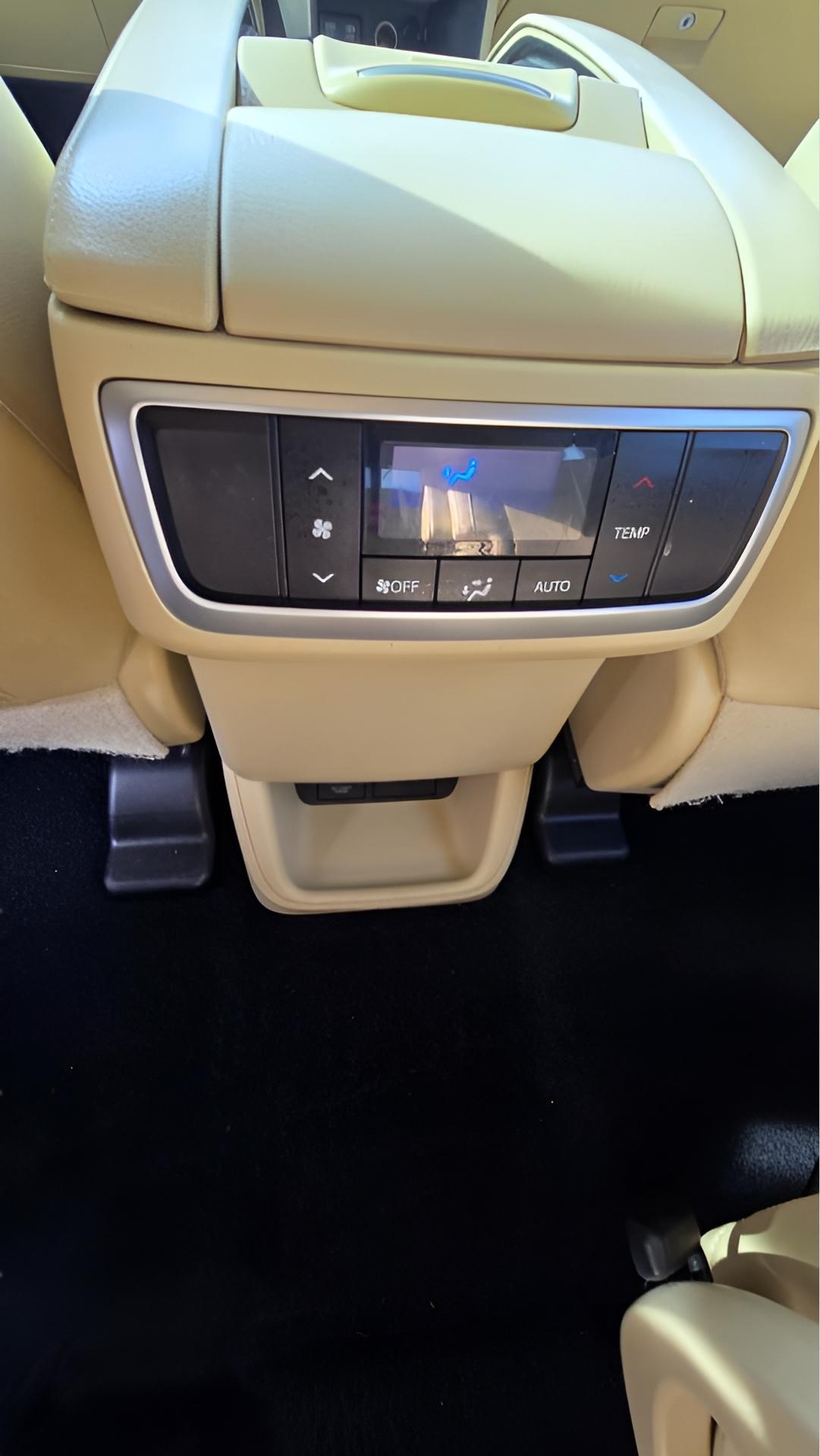 Toyota Highlander XLE Nav FWD V6 2018