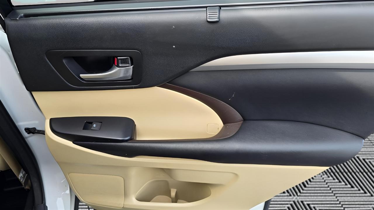 Toyota Highlander XLE Nav FWD V6 2018