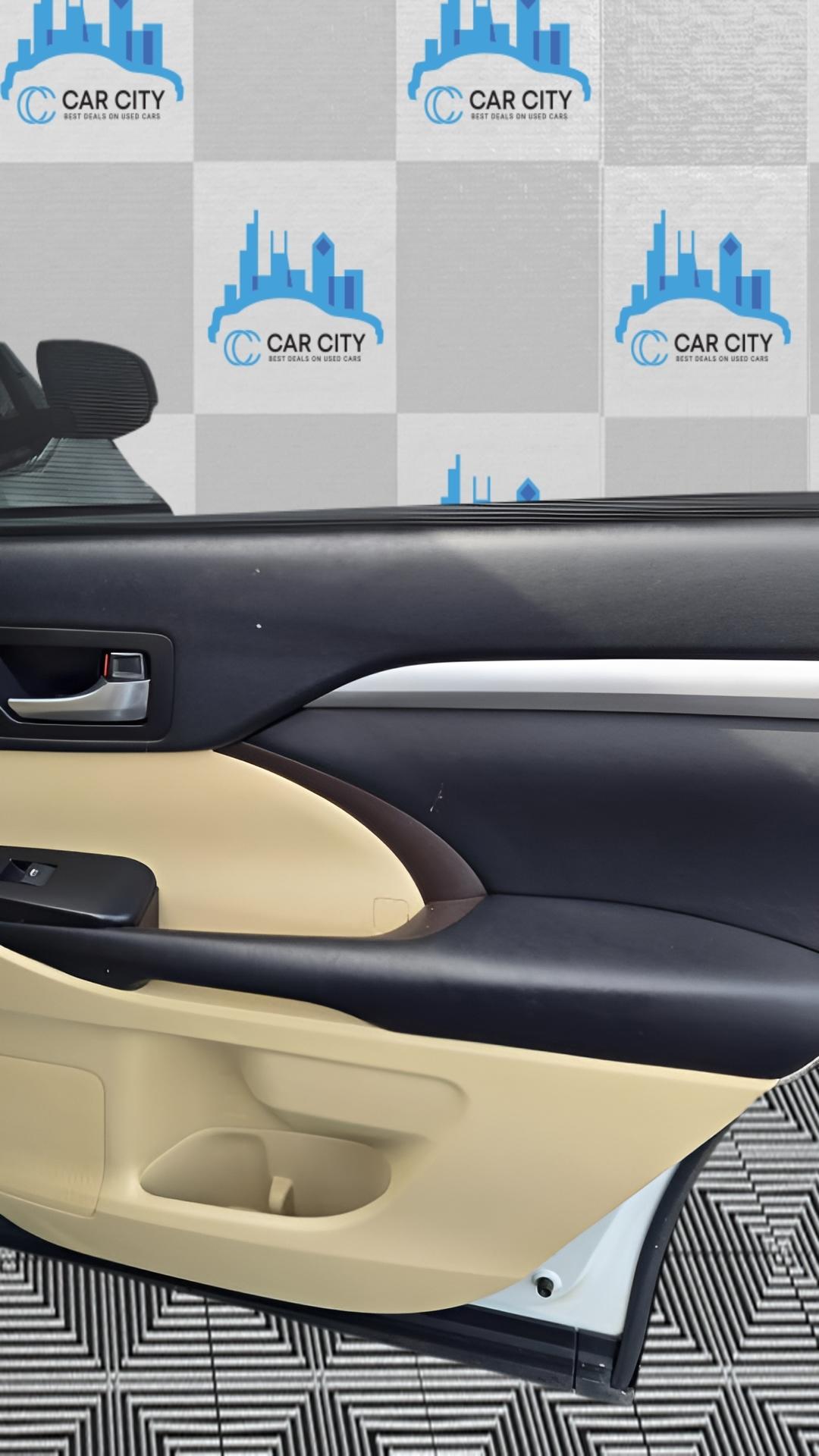 Toyota Highlander XLE Nav FWD V6 2018