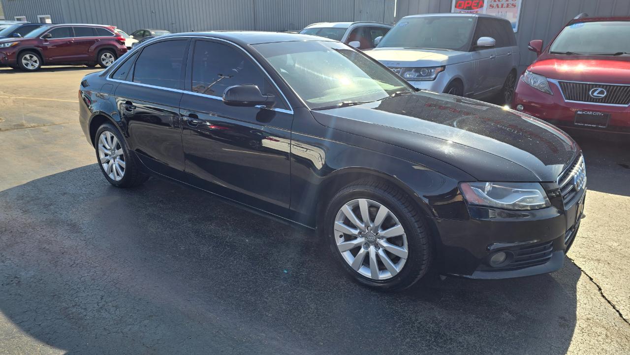Audi A4 2.0T Sedan quattro Tiptronic 2011