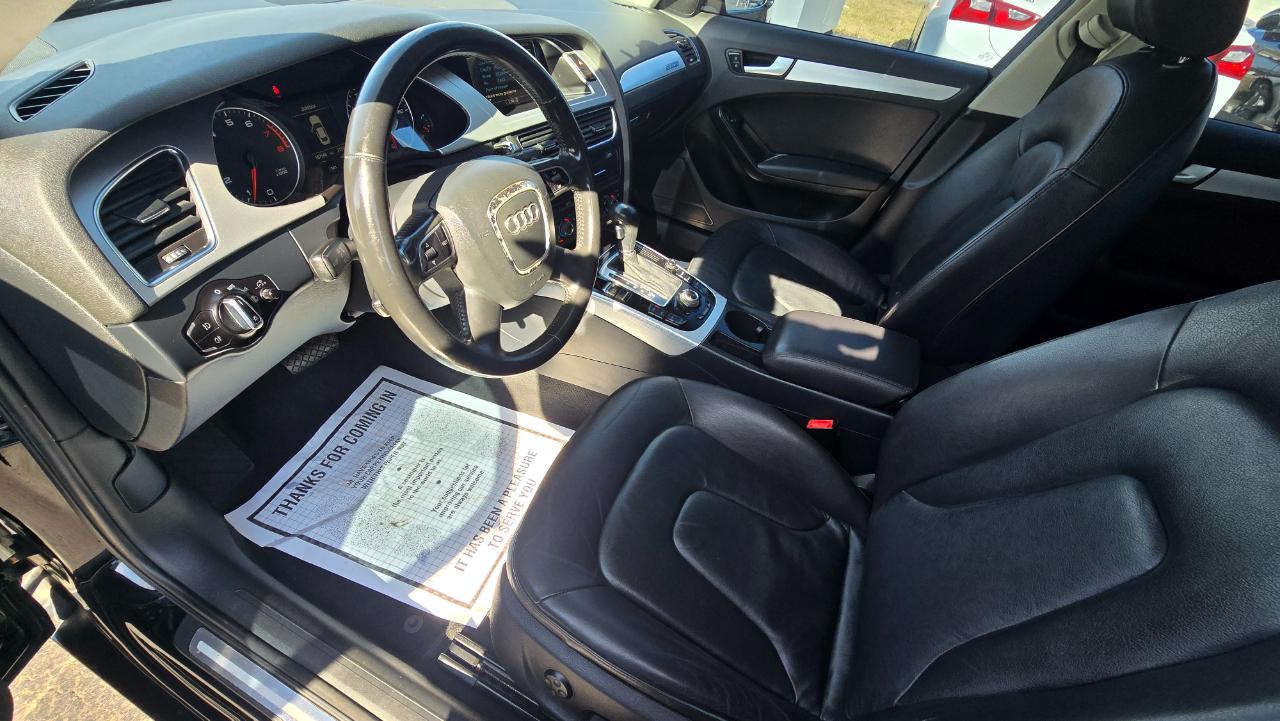 Audi A4 2.0T Sedan quattro Tiptronic 2011