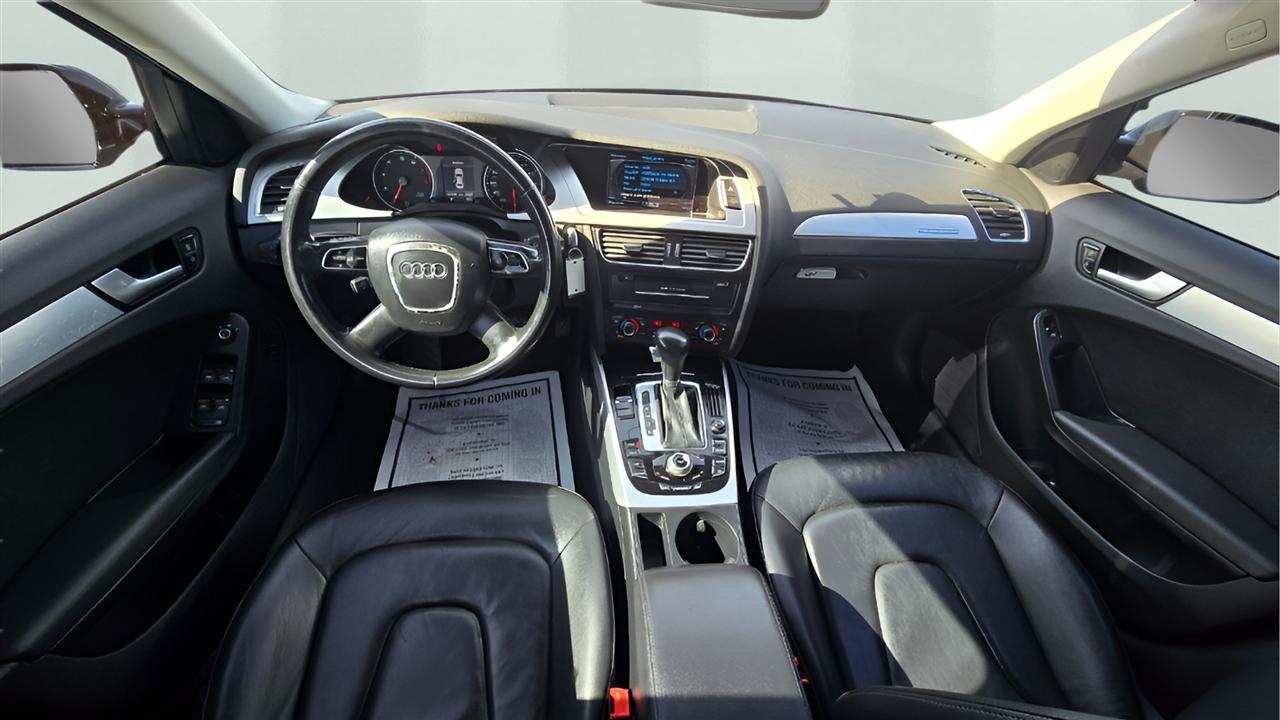 Audi A4 2.0T Sedan quattro Tiptronic 2011