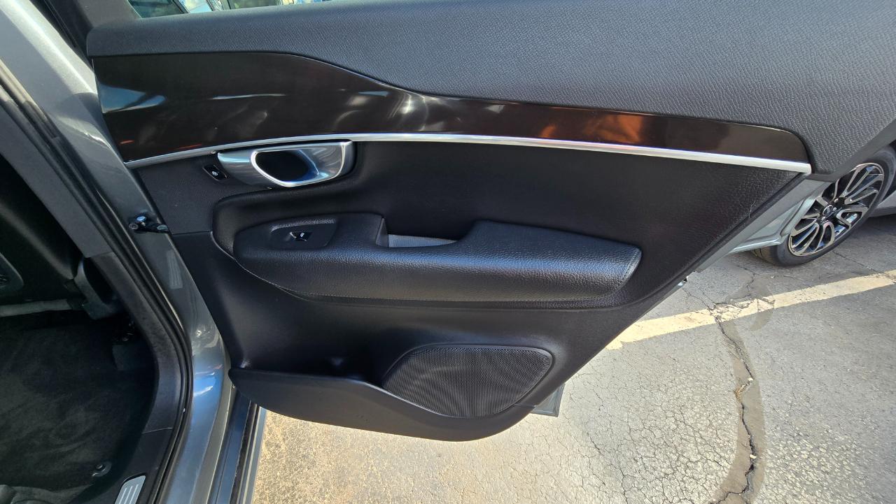 Volvo XC90 T6 Momentum AWD 2019