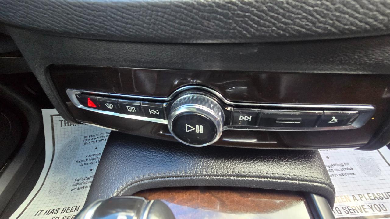 Volvo XC90 T6 Momentum AWD 2019