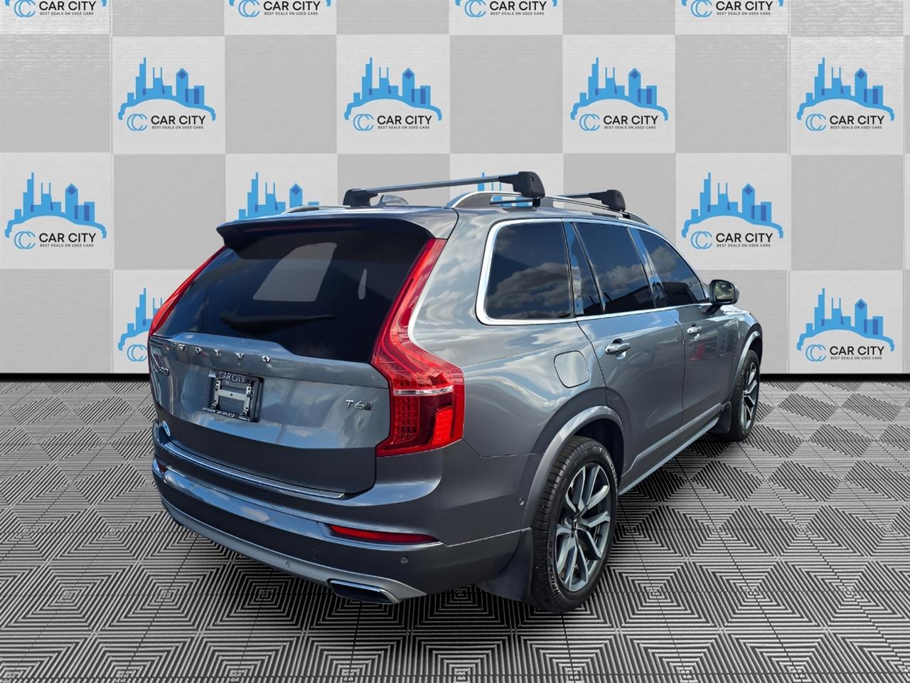 Volvo XC90 T6 Momentum AWD 2019