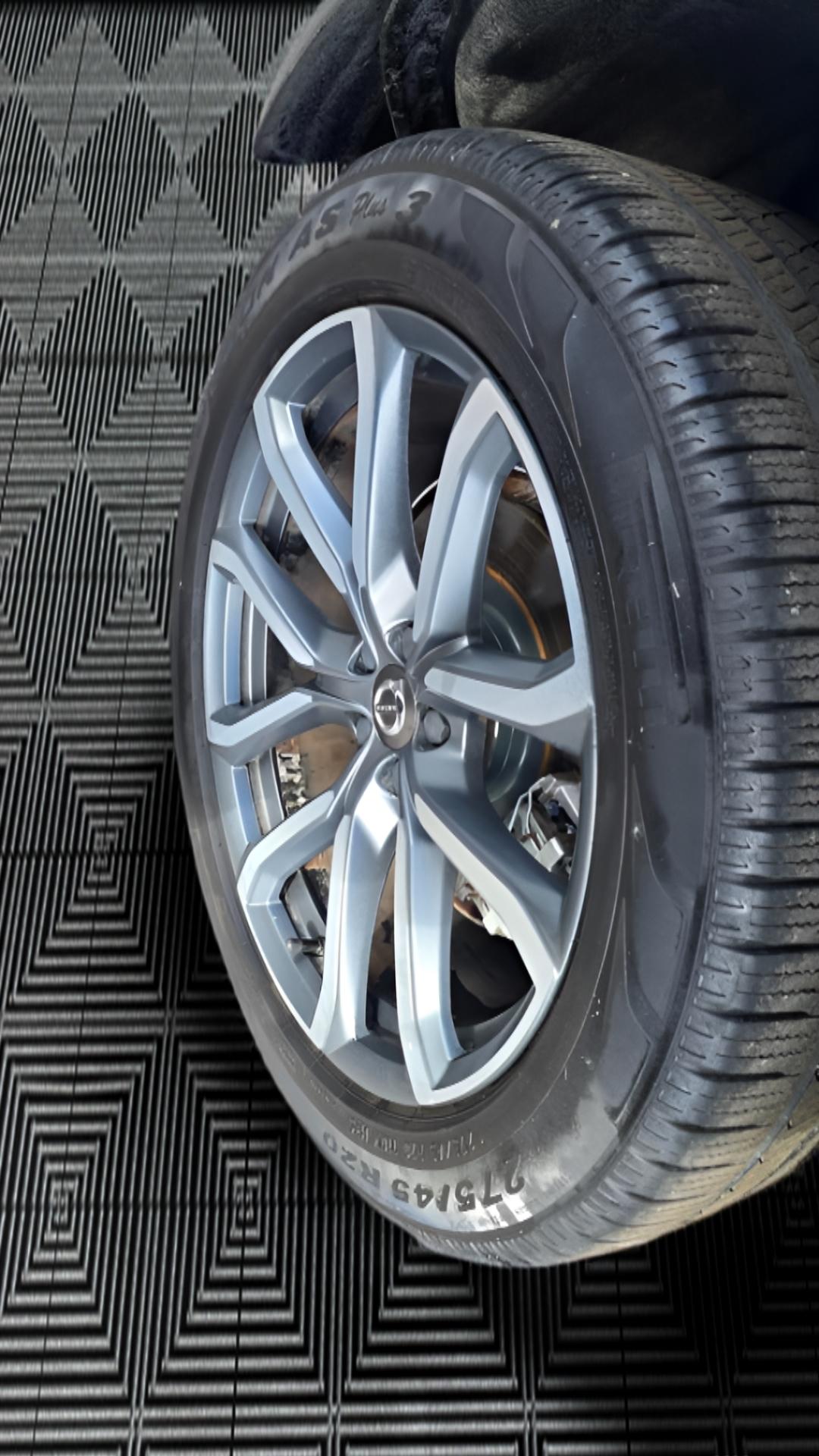 Volvo XC90 T6 Momentum AWD 2019