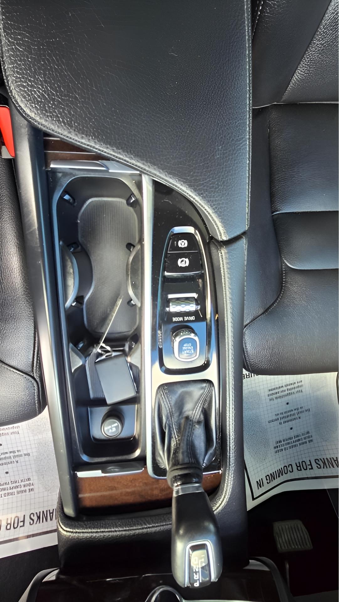 Volvo XC90 T6 Momentum AWD 2019