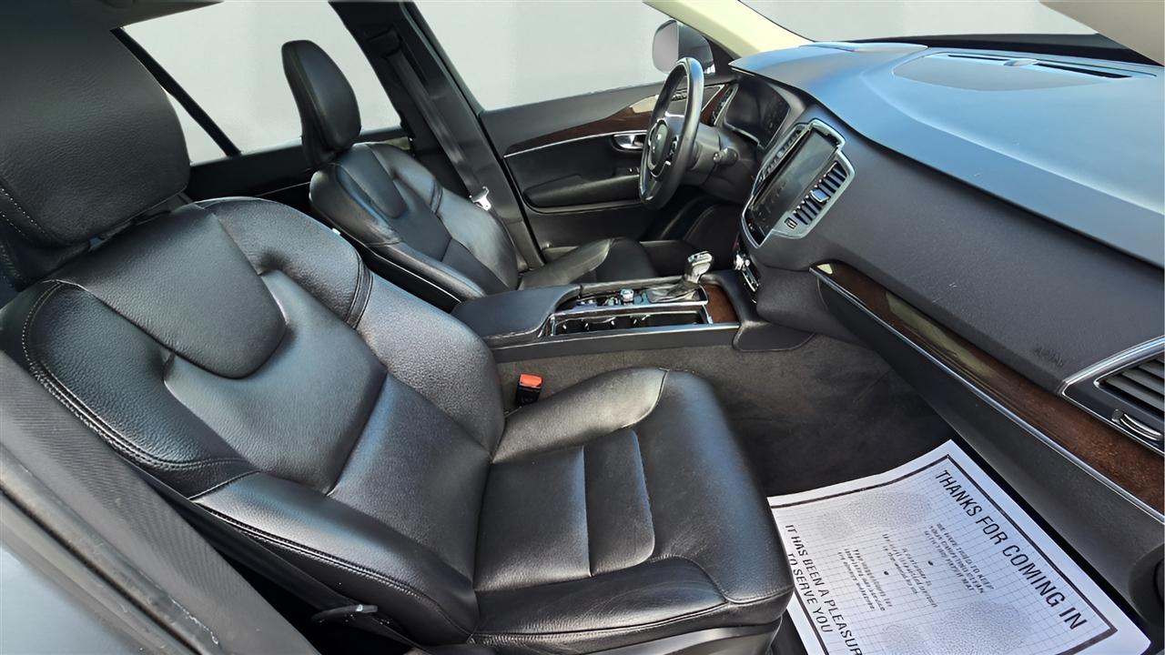Volvo XC90 T6 Momentum AWD 2019