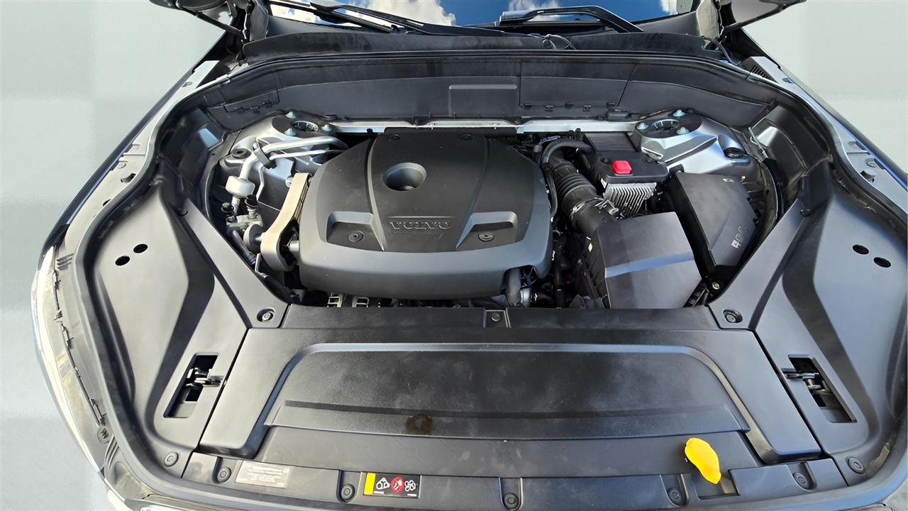 Volvo XC90 T6 Momentum AWD 2019