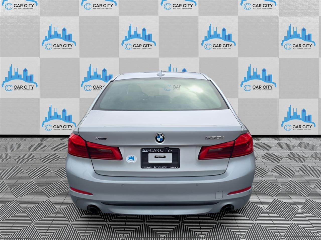 BMW 5-Series 530i xDrive 2018