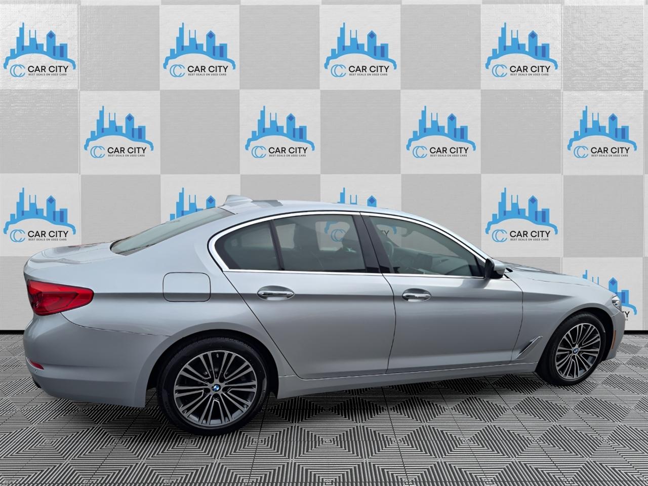 BMW 5-Series 530i xDrive 2018