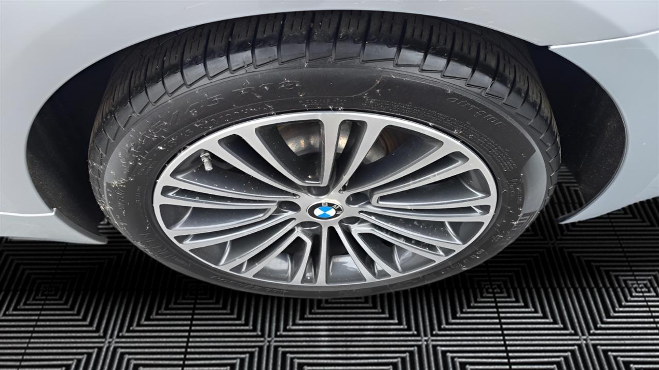 BMW 5-Series 530i xDrive 2018