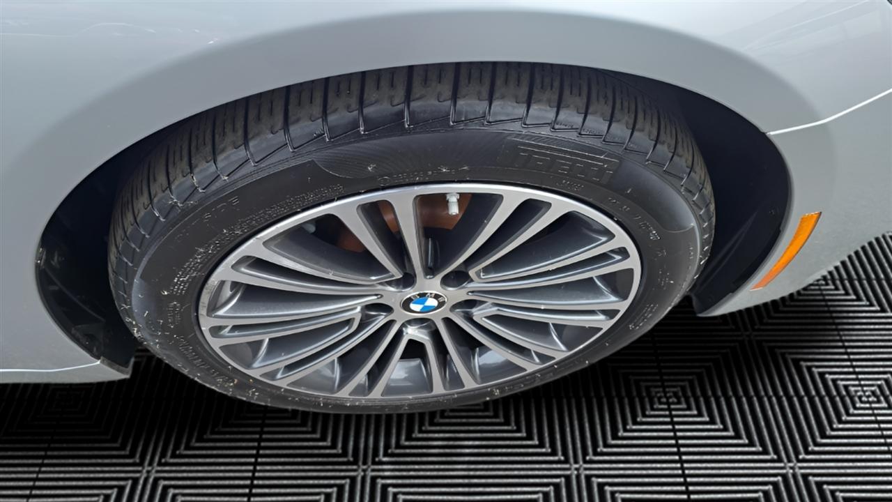 BMW 5-Series 530i xDrive 2018