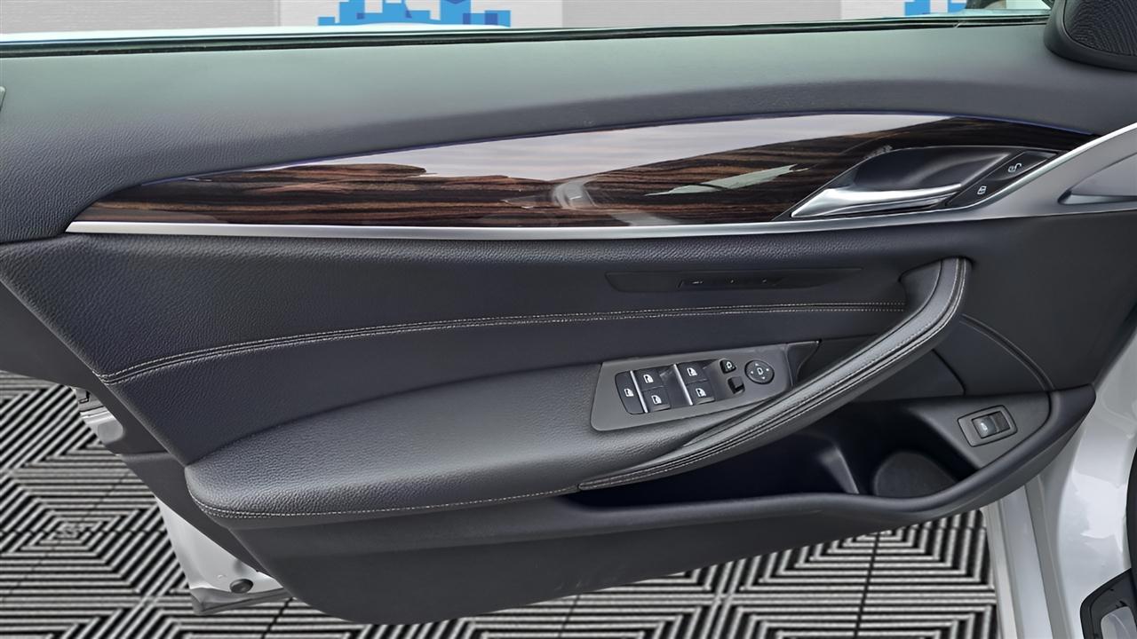 BMW 5-Series 530i xDrive 2018