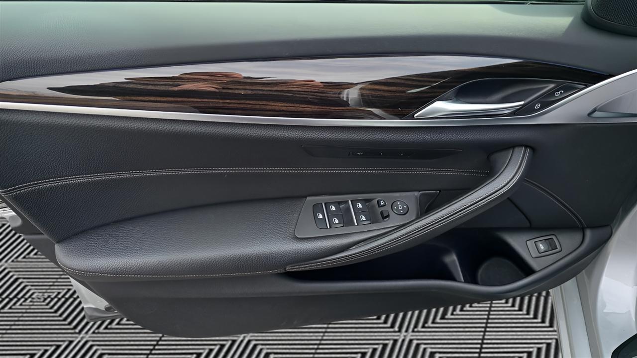 BMW 5-Series 530i xDrive 2018