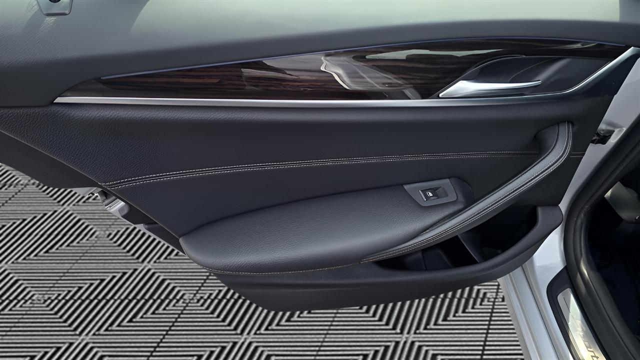 BMW 5-Series 530i xDrive 2018