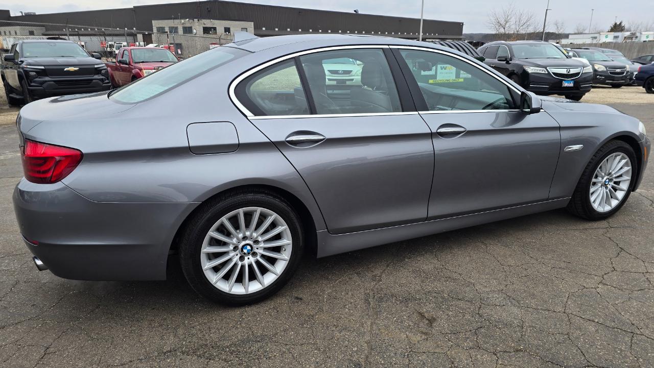 BMW 5-Series 535i xDrive 2013