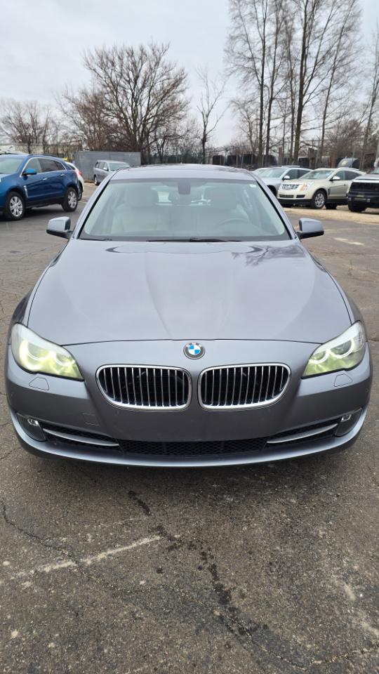 BMW 5-Series 535i xDrive 2013