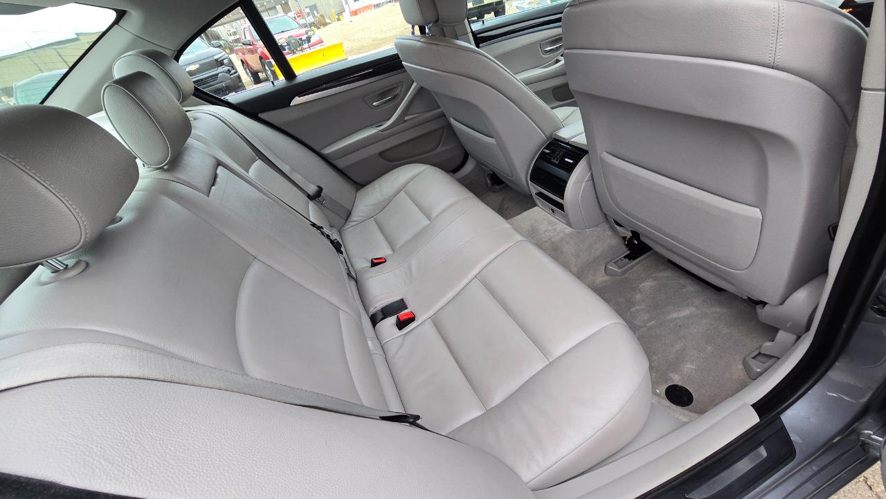 BMW 5-Series 535i xDrive 2013