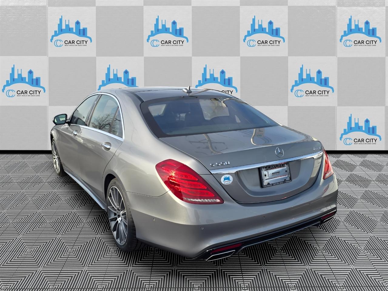 Mercedes-Benz S-Class S550 4MATIC 2015
