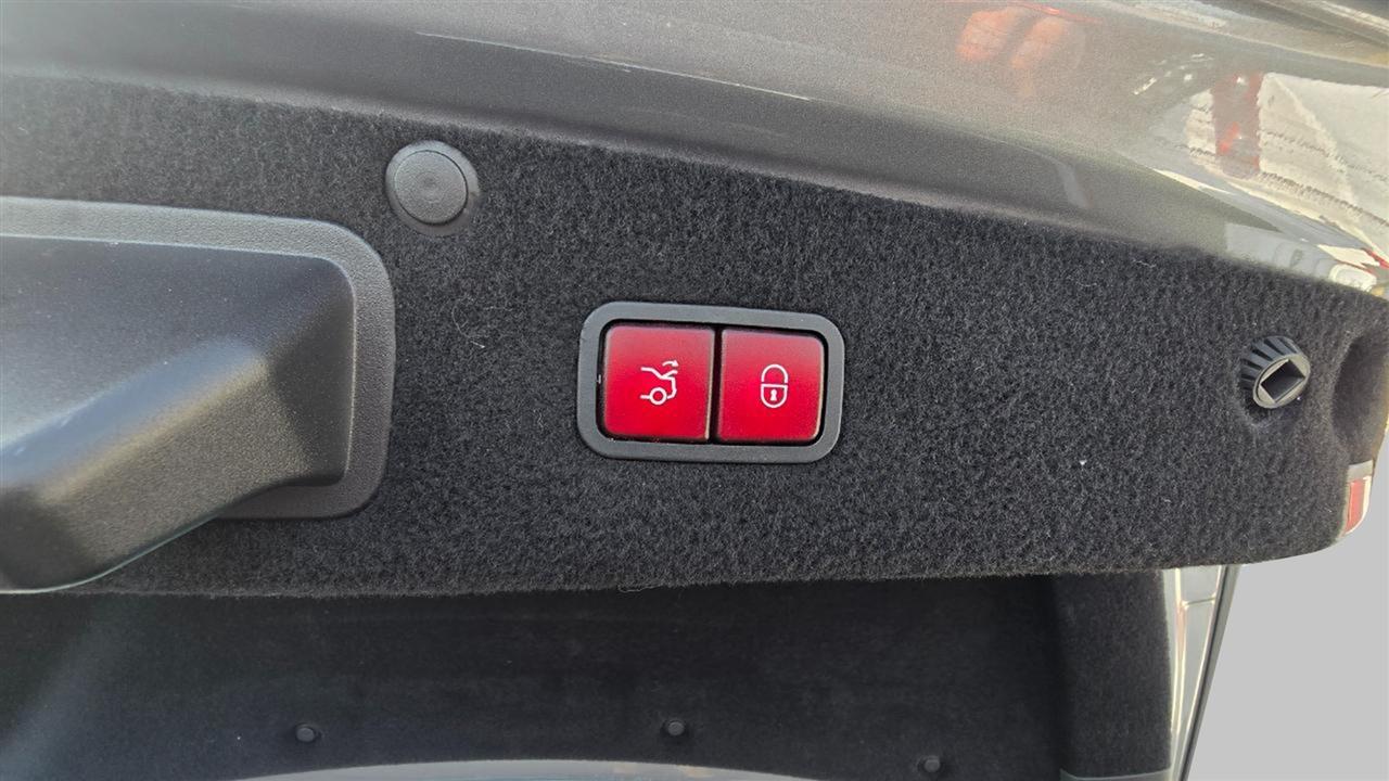 Mercedes-Benz S-Class S550 4MATIC 2015