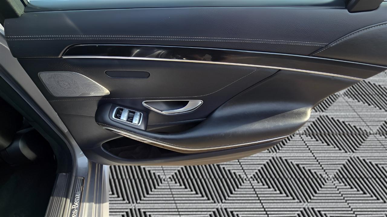 Mercedes-Benz S-Class S550 4MATIC 2015