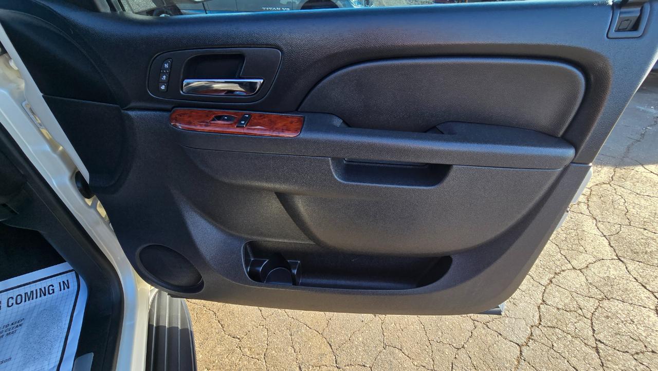 Chevrolet Tahoe LTZ 4WD 2013