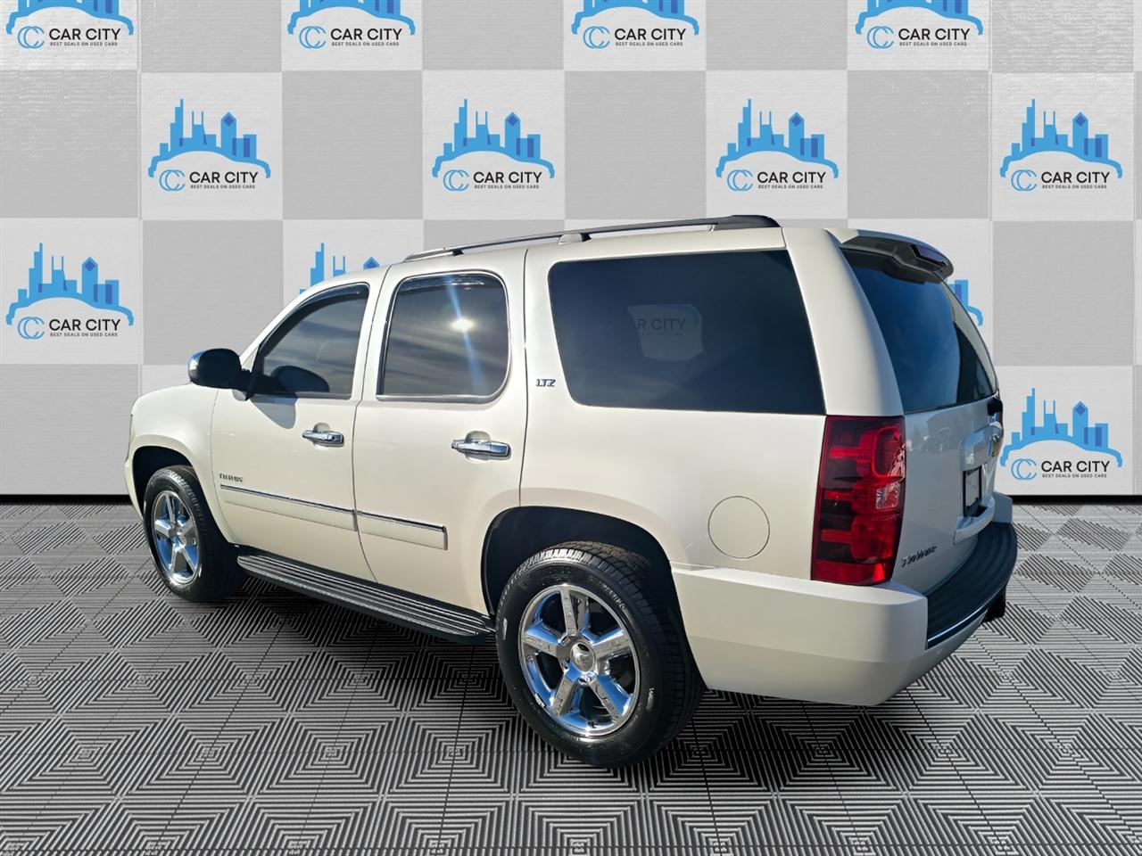 Chevrolet Tahoe LTZ 4WD 2013