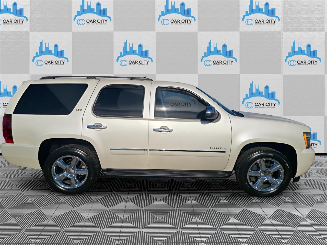 Chevrolet Tahoe LTZ 4WD 2013