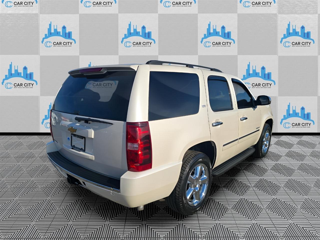 Chevrolet Tahoe LTZ 4WD 2013